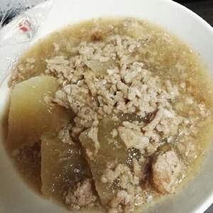 大根とミンチの煮物♪